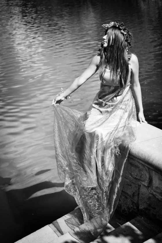 75927_232067190250731_651976894_n