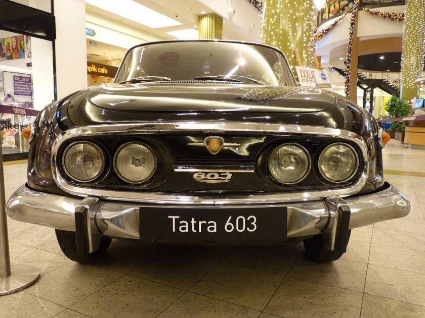 Tatra_2-603_II_during_„XXX_lat_motoryzacji_PRL”_exhibition_at_Bonarka_City_Center_in_Kraków_2