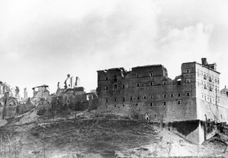 Bundesarchiv_Bild_146-2005-0004,_Italien,_Monte_Cassino