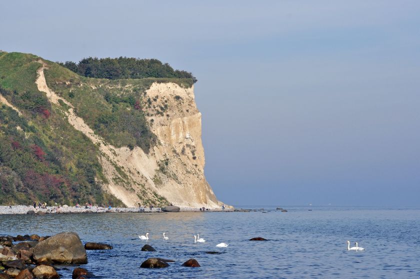 Kap_Arkona,_am_Strand,_i_(2011-10-02)_by_Klugschnacker_in_Wikipedia