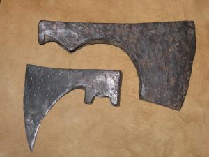 Viking_battle_axes