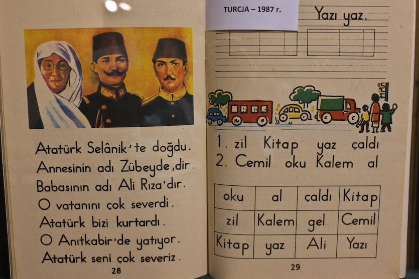 Elementarze świata-4280