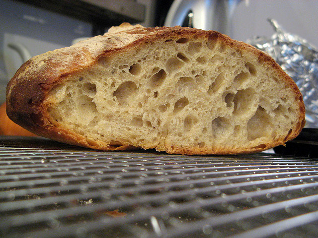 chleb na zakwasie z kminkiem