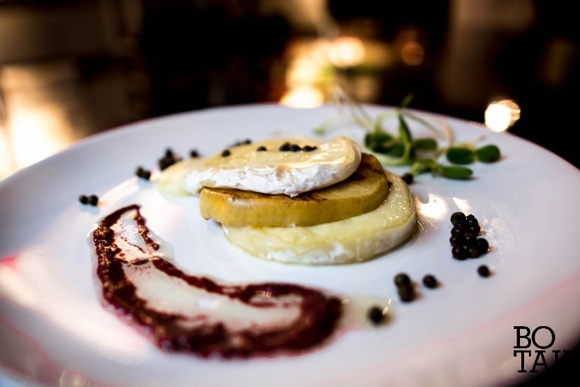 ser podpuszczkowy z polskimi jabłkami